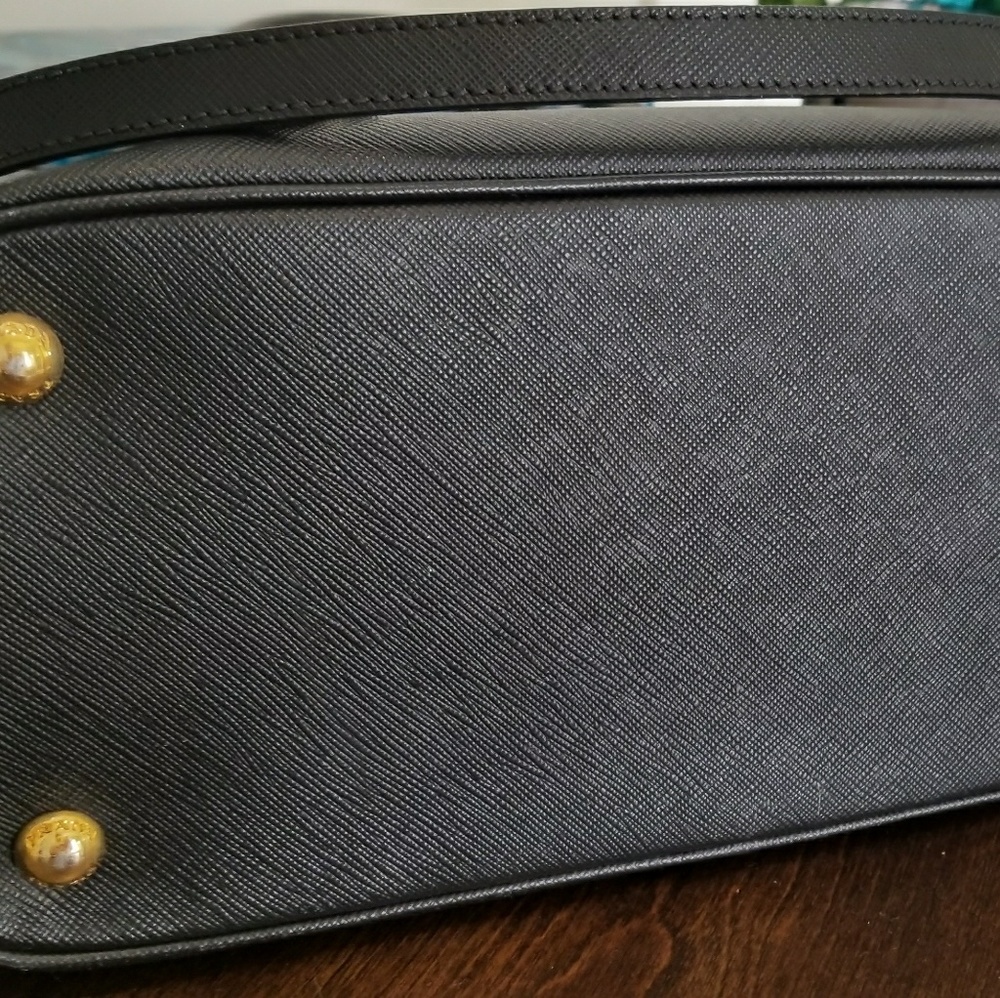 🚫SOLD🚫Prada Saffiano Lux Small Tote - Picture 4 of 6
